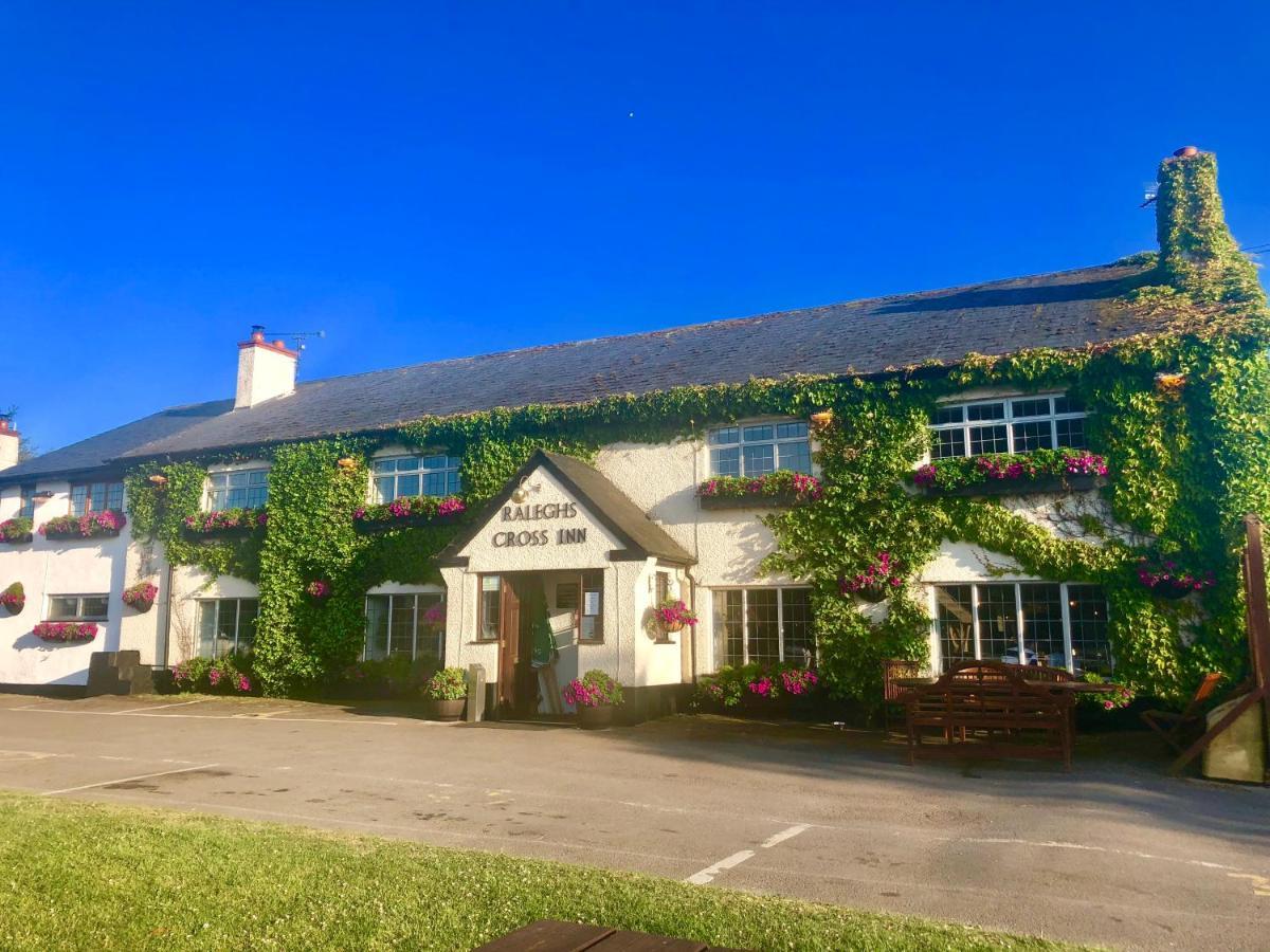 Raleghs Cross Inn Clatworthy Luaran gambar